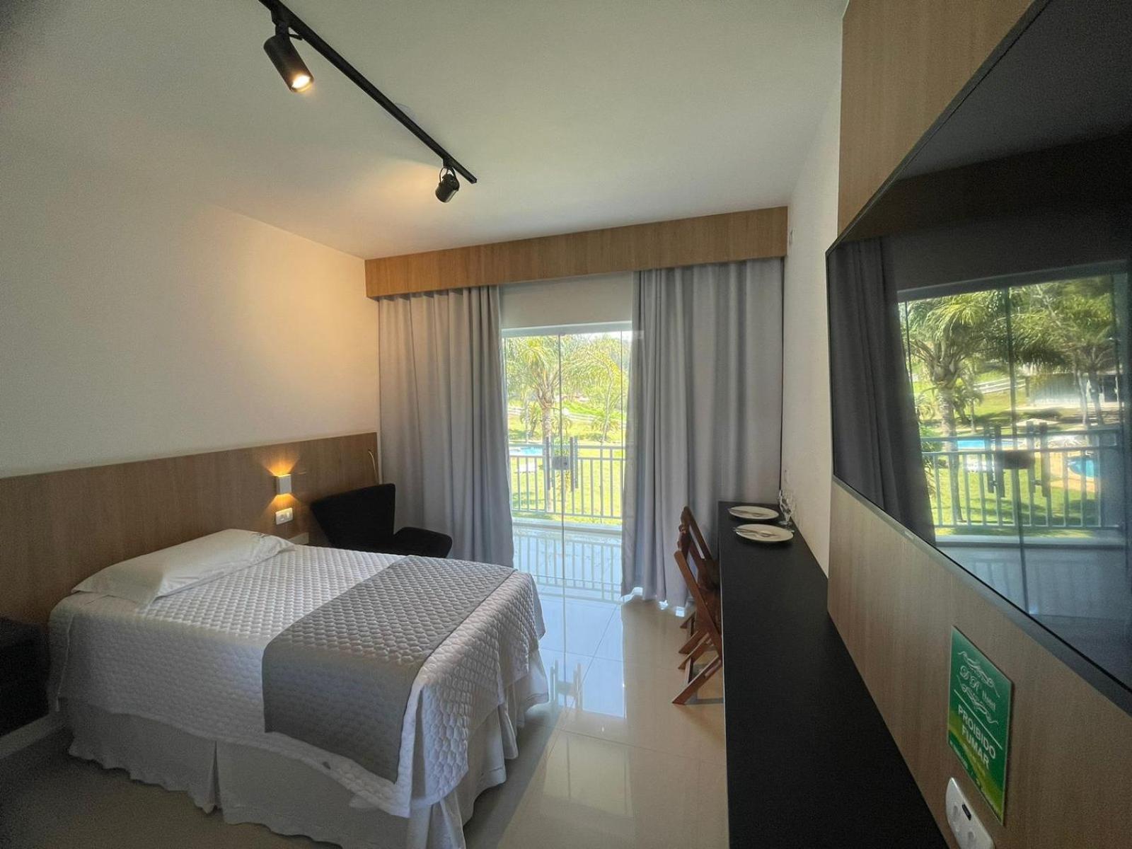 Dr Hotel Rio Branco Do Sul ภายนอก รูปภาพ